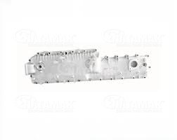 Q03 30 006 OIL COOLER COVER FOR VOLVO D13